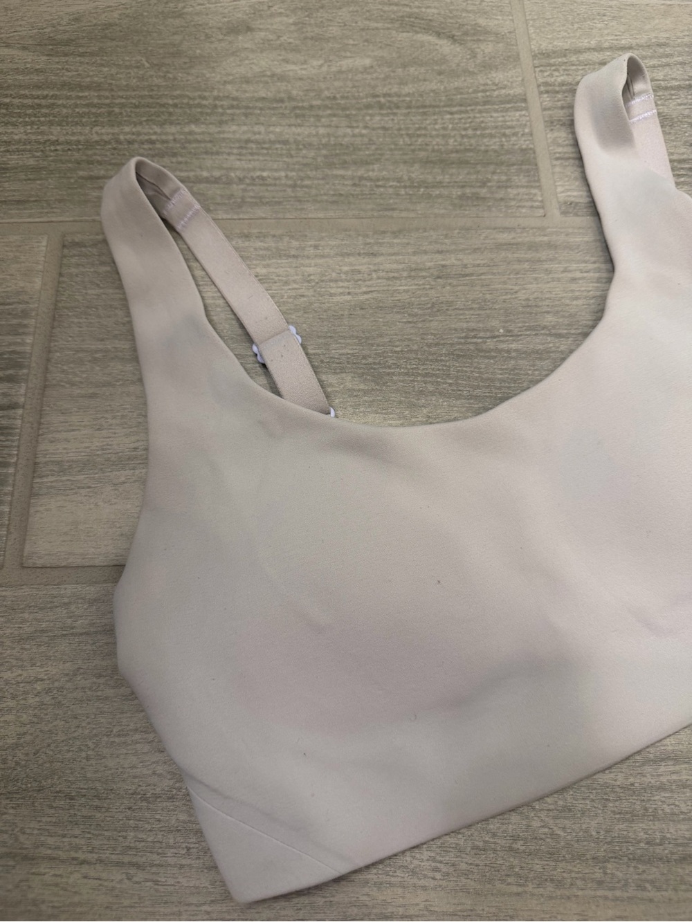 Lululemon Light Purple Sports Bra - Picture 3 of 5